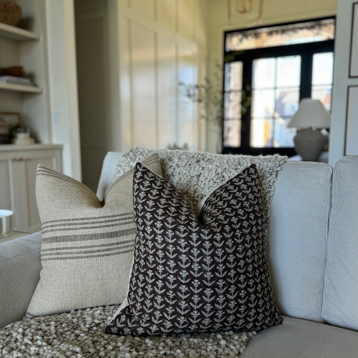Sectional Pillow Combo 'Alluring'