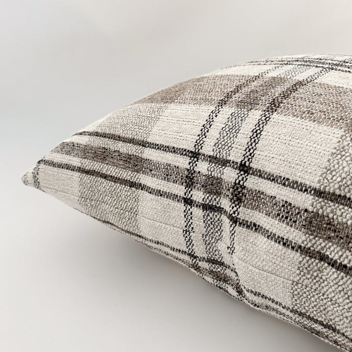 Eald Plaid Pillow Cover