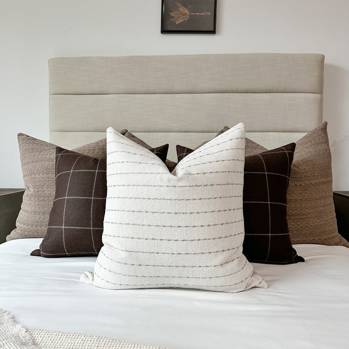 Eloa Neutral Pillow Cover