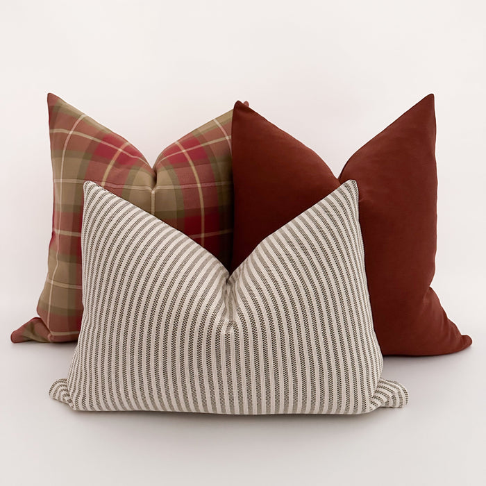 Country Christmas Plaid Pillow Cover
