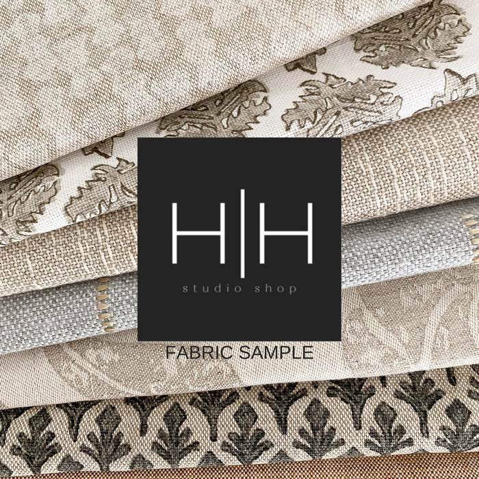 Holly Linen Pillow Cover